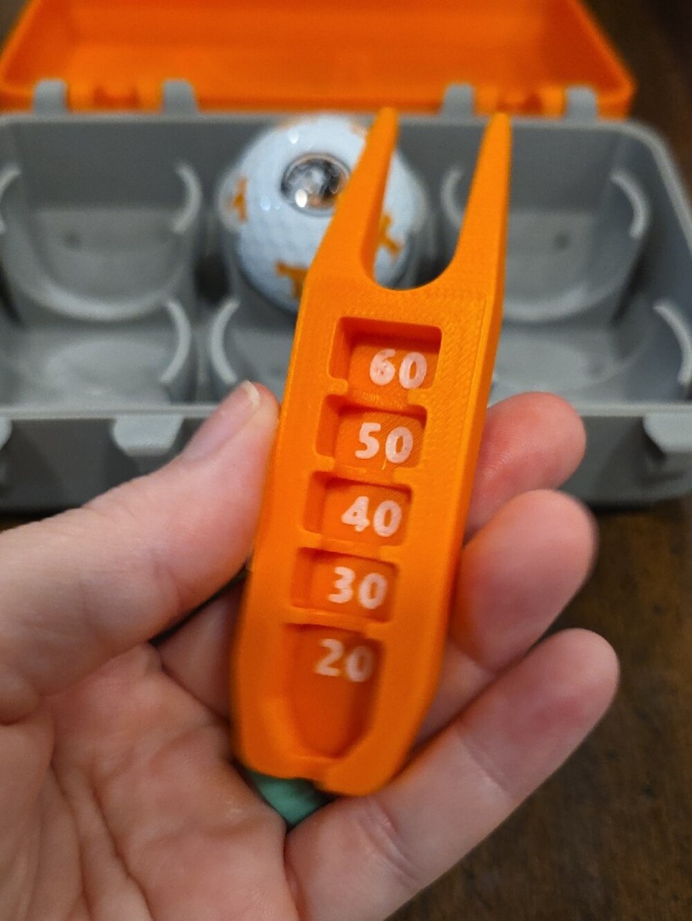 Tennessee Volunteers Golf Divot Tool + Ball & Case - Orange White - Picture 3 of 6